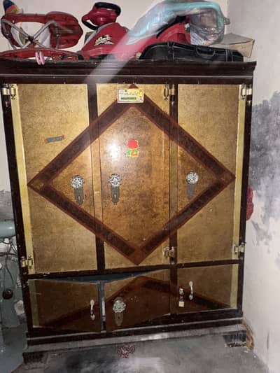 Steel iron wardrobe (Safe Almari) heavy duty used like brand new large