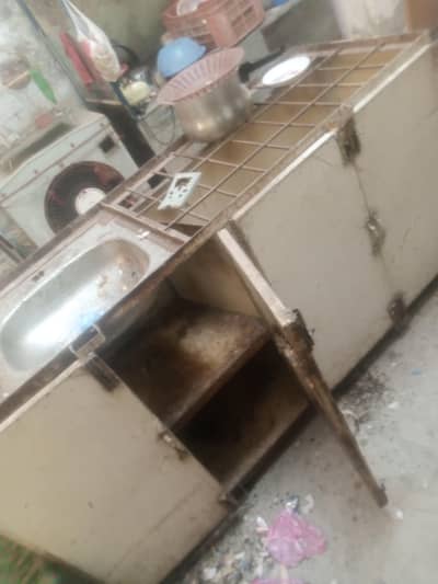 kichen shelf counter