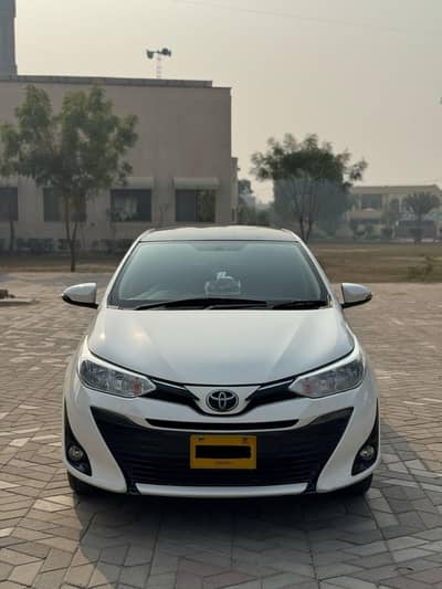 TOYOTA YARIS 1.5 FULL OPTION 2020
