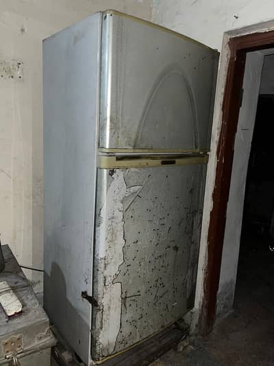 Refrigerator for sale in good condition