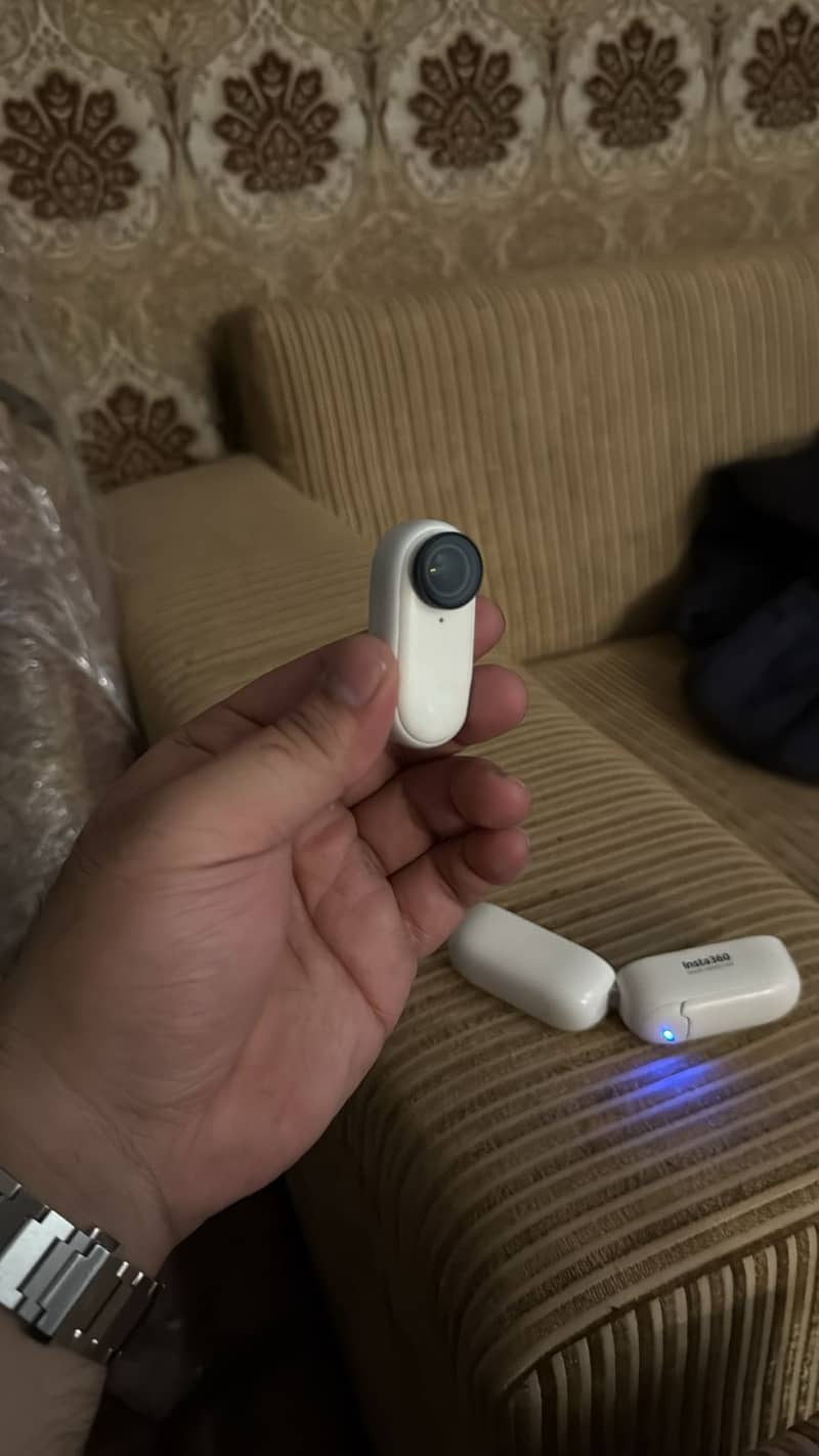 Insta360 GO 2 - action camera 2