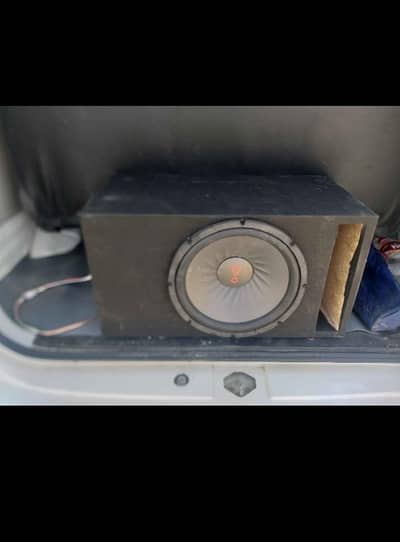 Amplifier and woofer for sale Urgently and exchange possible