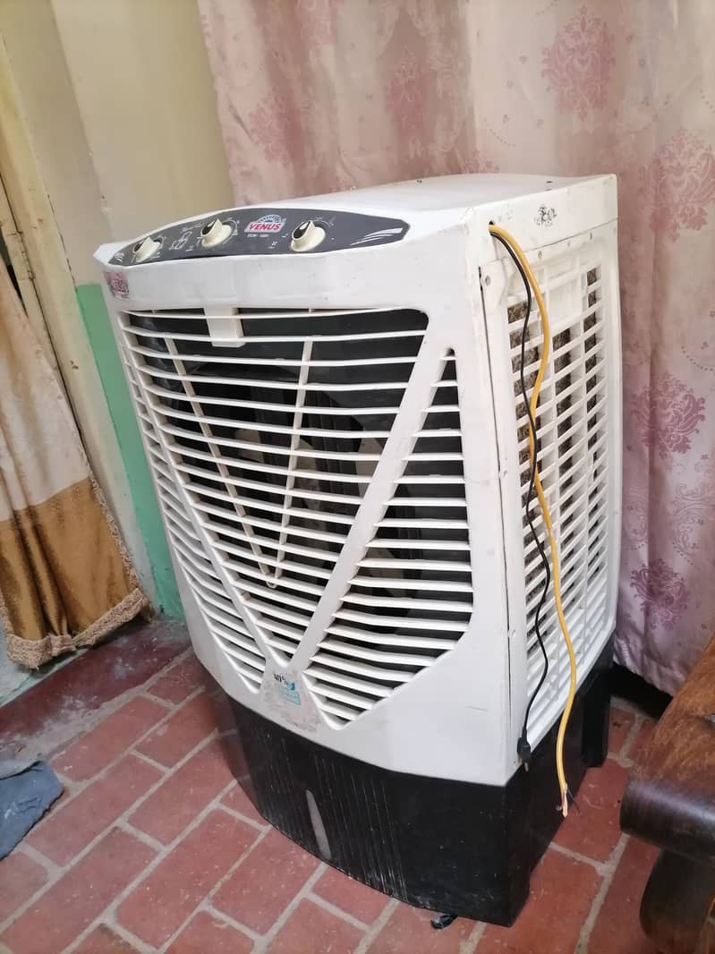 ac dc cooler 1