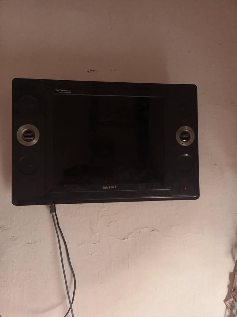 Lcd tv 3