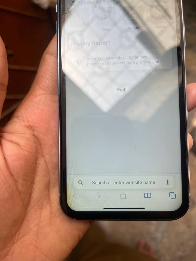 iPhone XR 3