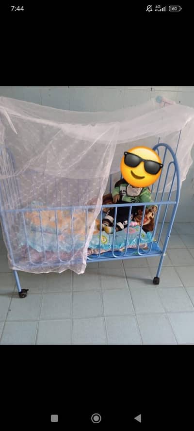 baby cot iron made