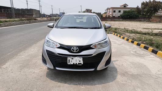 Toyota yaris manual gli