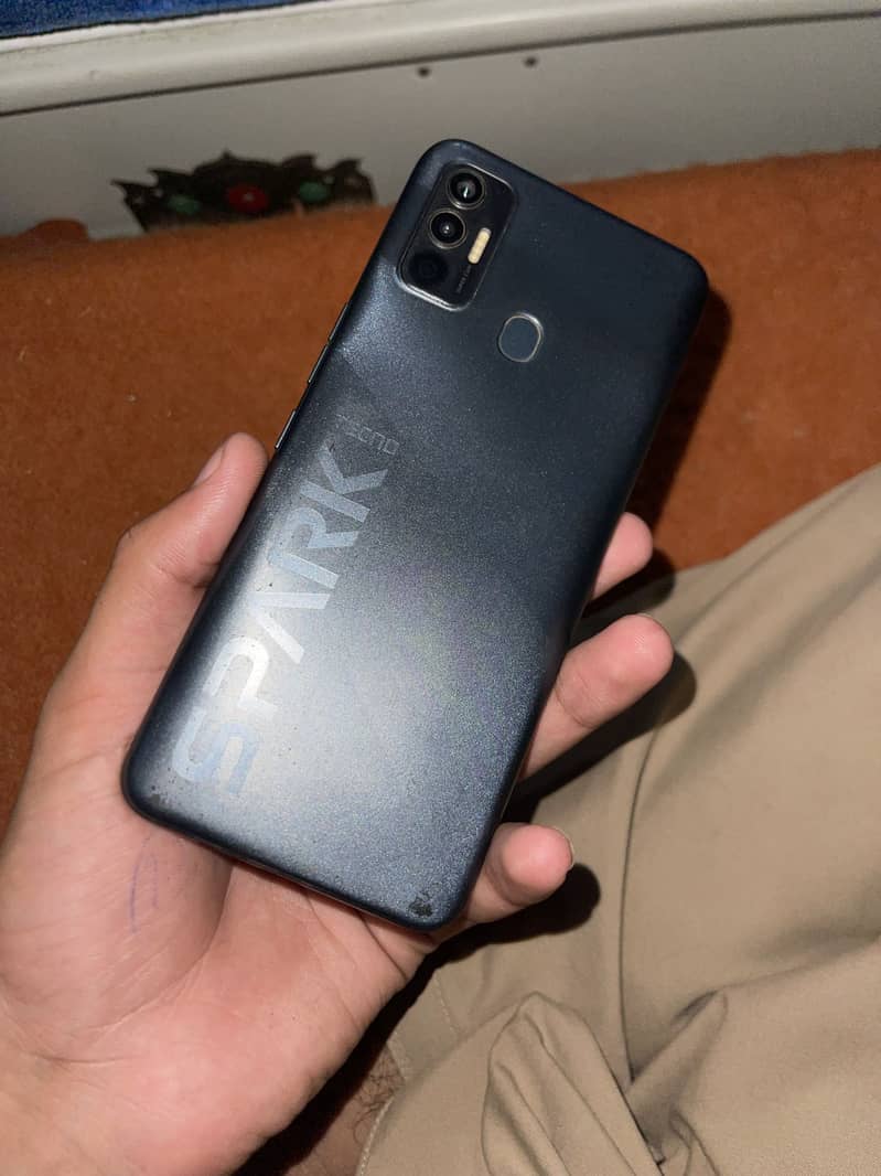 TECNO SPARK 7 0
