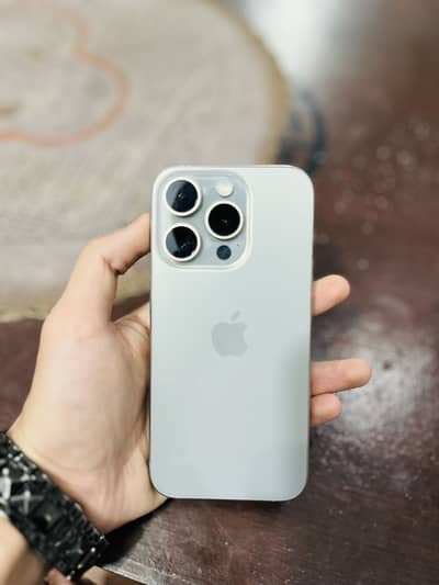 iPhone 15 pro 256 gb factory unlock