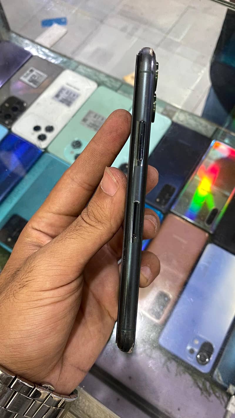 iPhone 11 pro 5