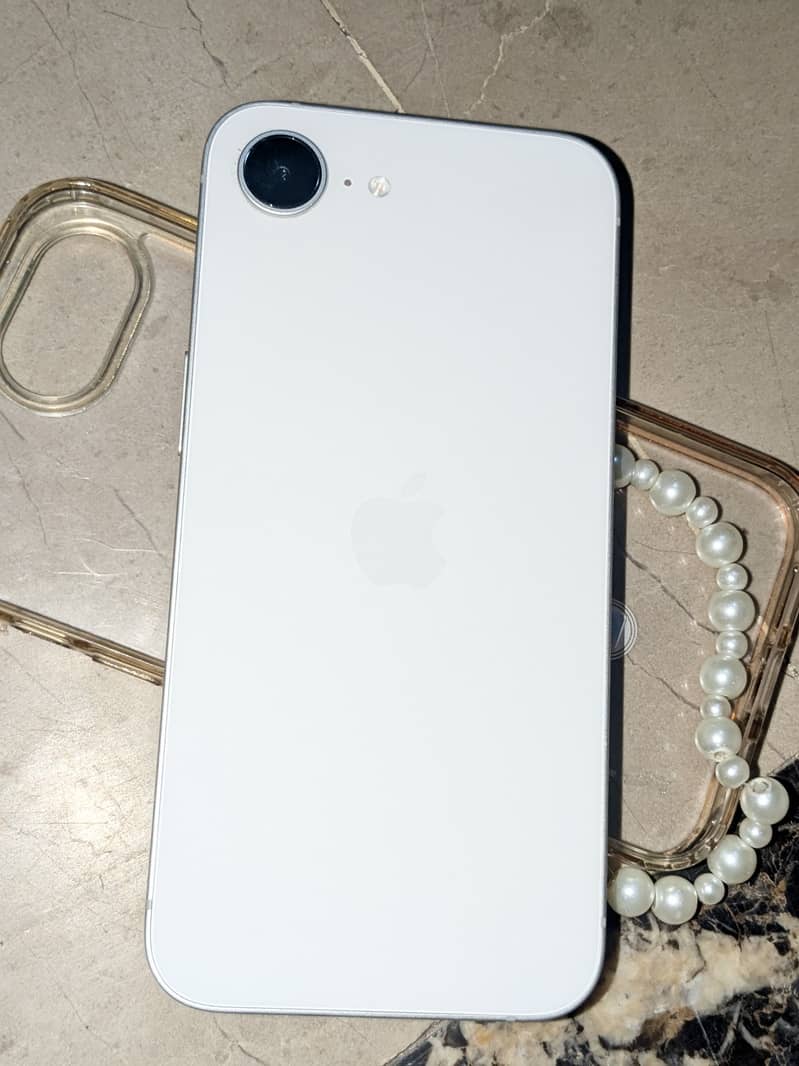 Iphone 16e 0