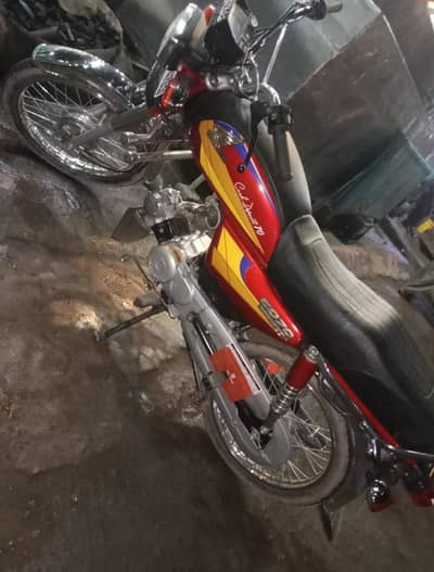 Honda 125 cc bike argent for sale 03708336174