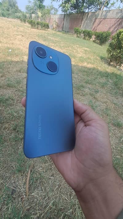 Techno Spark Go 1. Box and charger 10/10 neat and clean 4/128gb