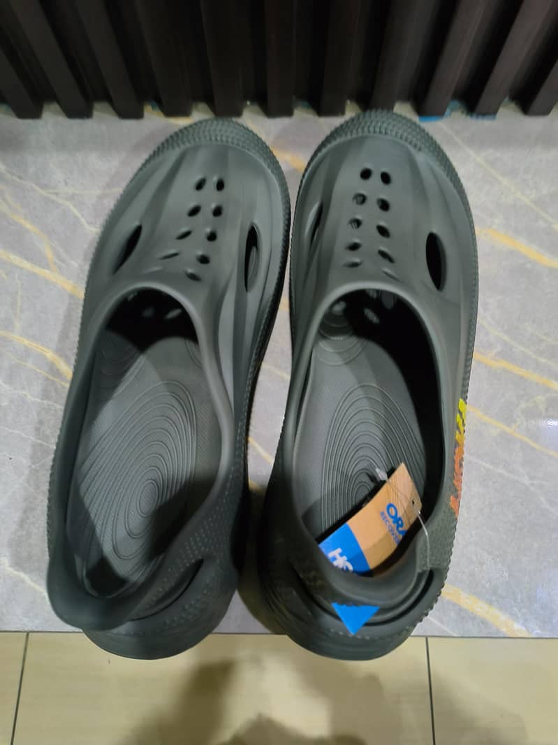 Hoka clogs 2