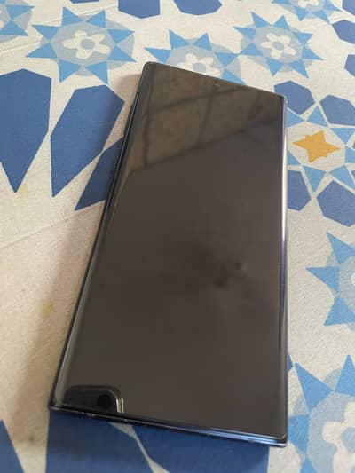 12 GB Ram 256 GB rom, edge display condition 10/10 black colour