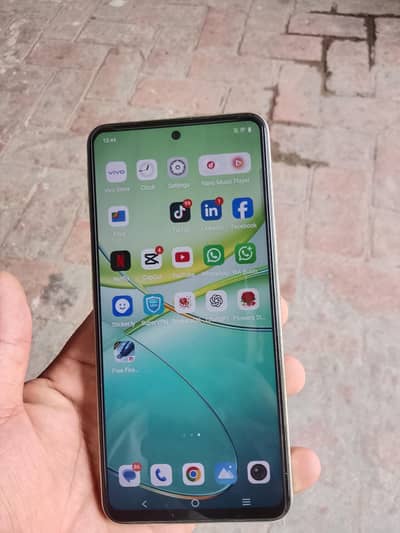 vivo y100