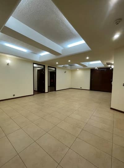 Silver Oaks F-10 3 Bedroom Specious Unfurnished Apartment Available For Rent Beautiful Location