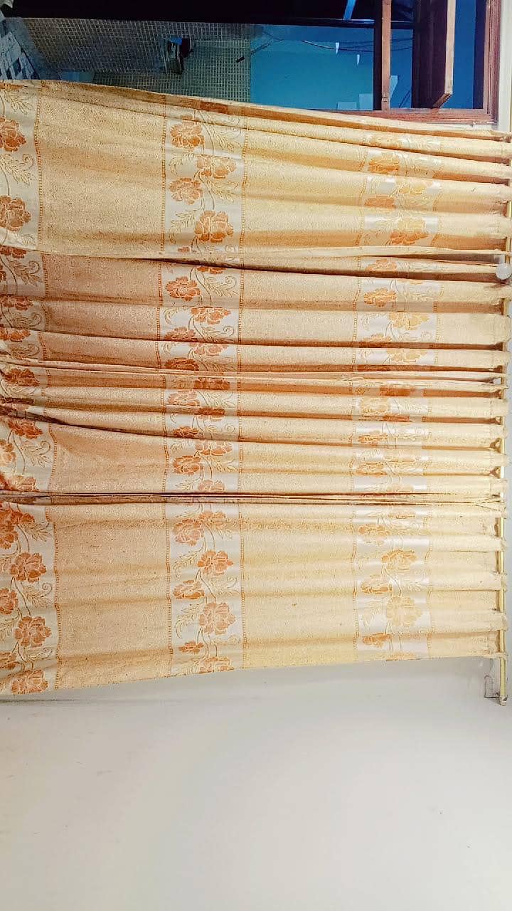 curtains 0