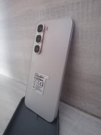 Infinix Hot 60 Pro