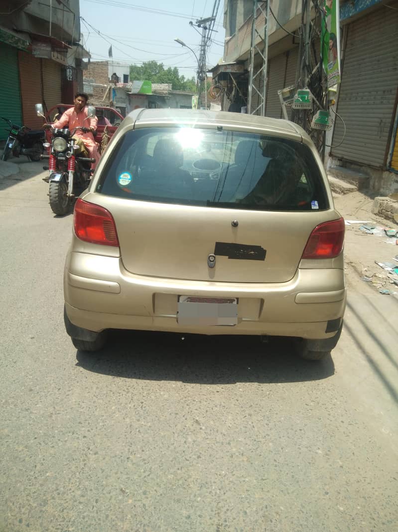 Toyota vitz 4