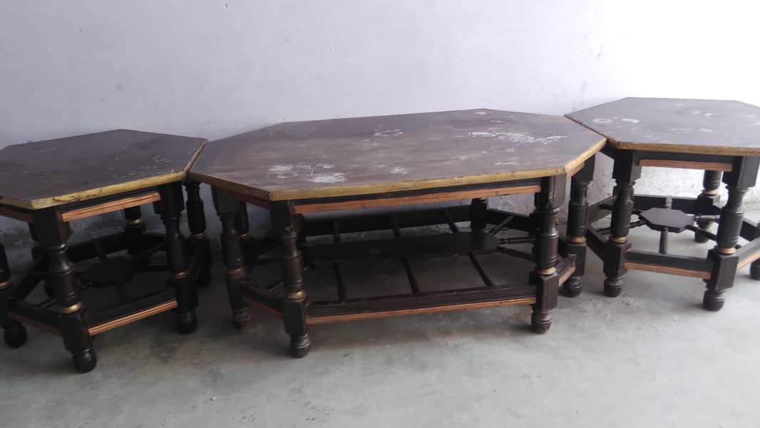 tables 0