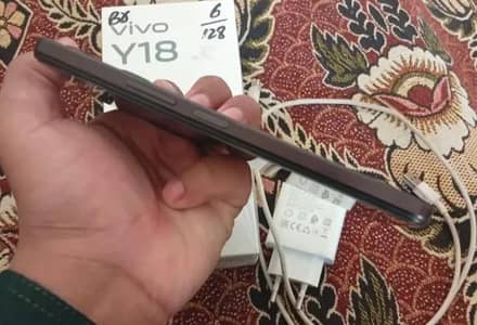 vivo y18 6+6rem. 128gb. condition 10/10