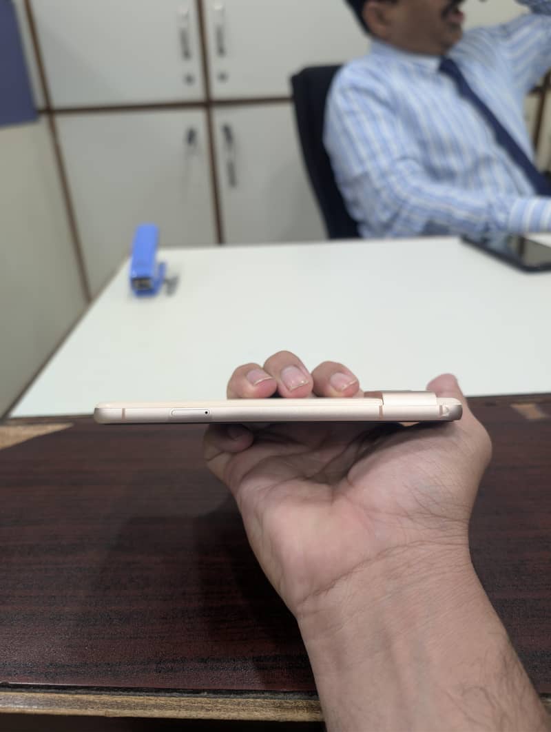 google pixel 8 4