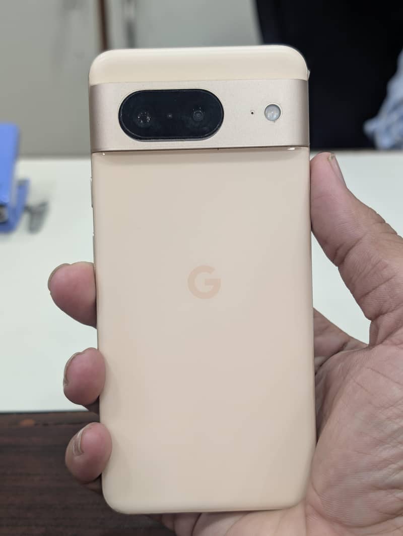 google pixel 8 5