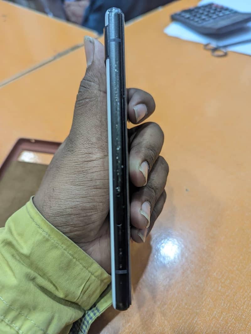 Google pixel 6a 4
