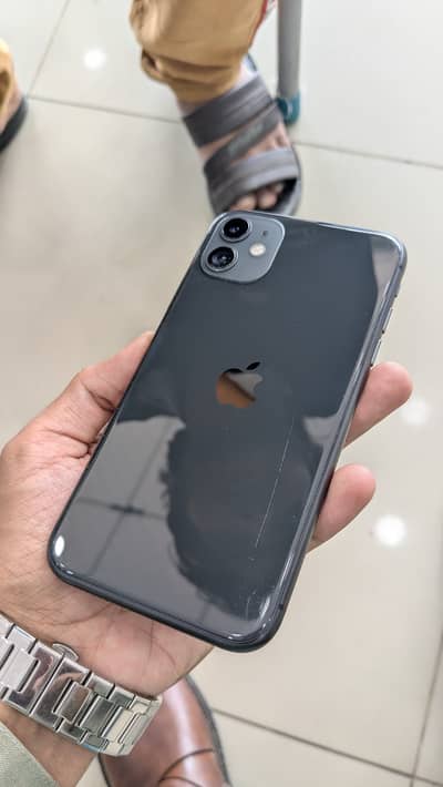IPHONE 11 MDM FOR SELL 64GB 03-17-44-88-9-2-3