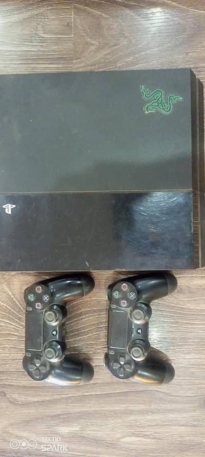 second hand, PS4 with controller