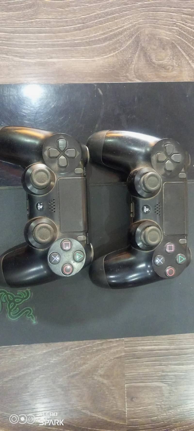 second hand, PS4 with controller 2