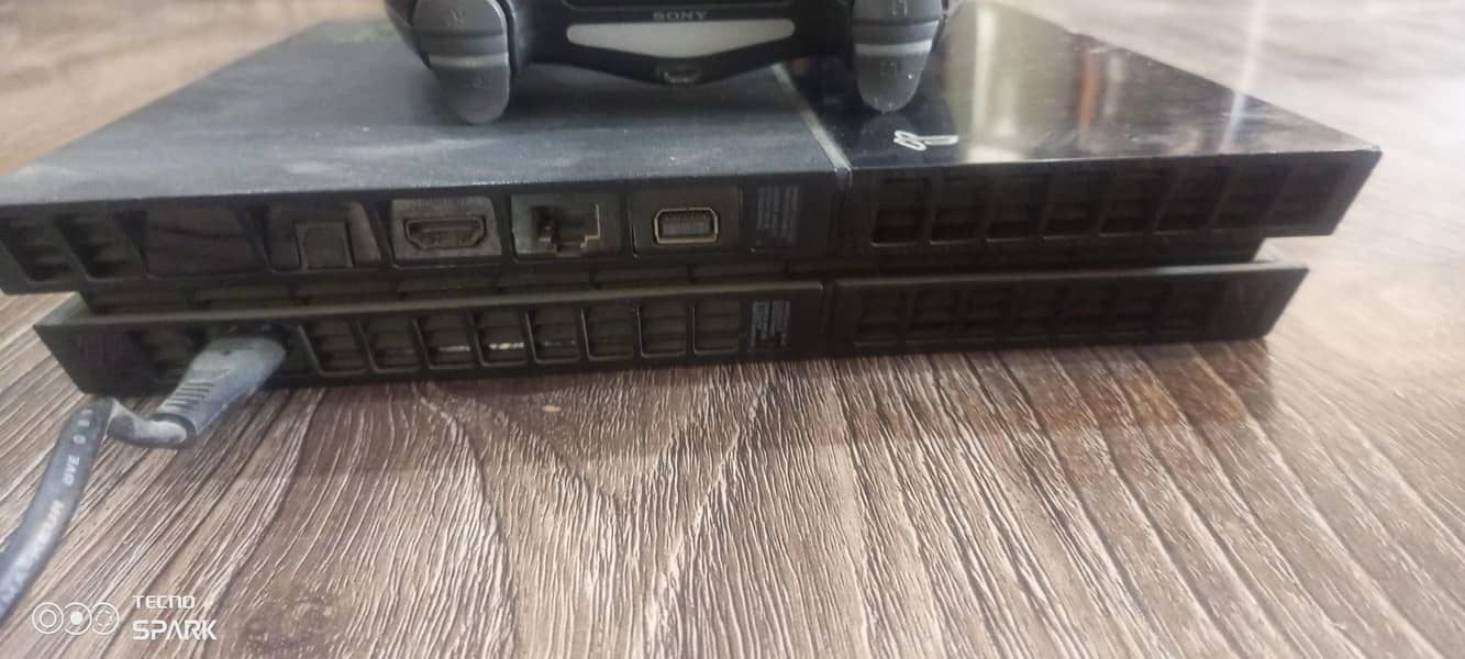 second hand, PS4 with controller 3