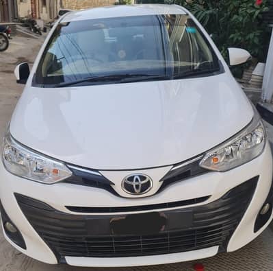 toyotq yaris ativ cvt 1.3
