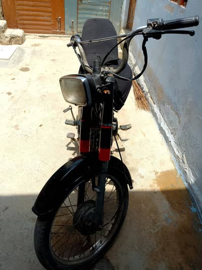 2014modle saaf condition hn 10=9 hn koi fault nhi all ok file book