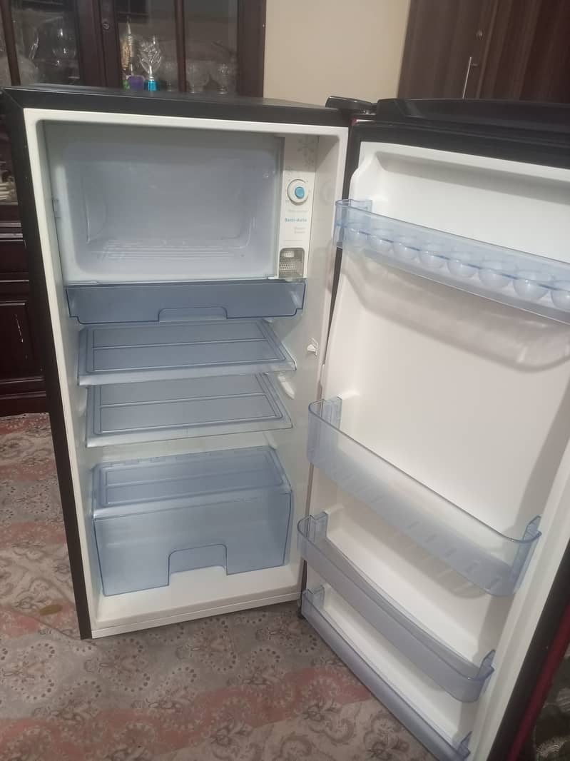 Dawlance fridge 2