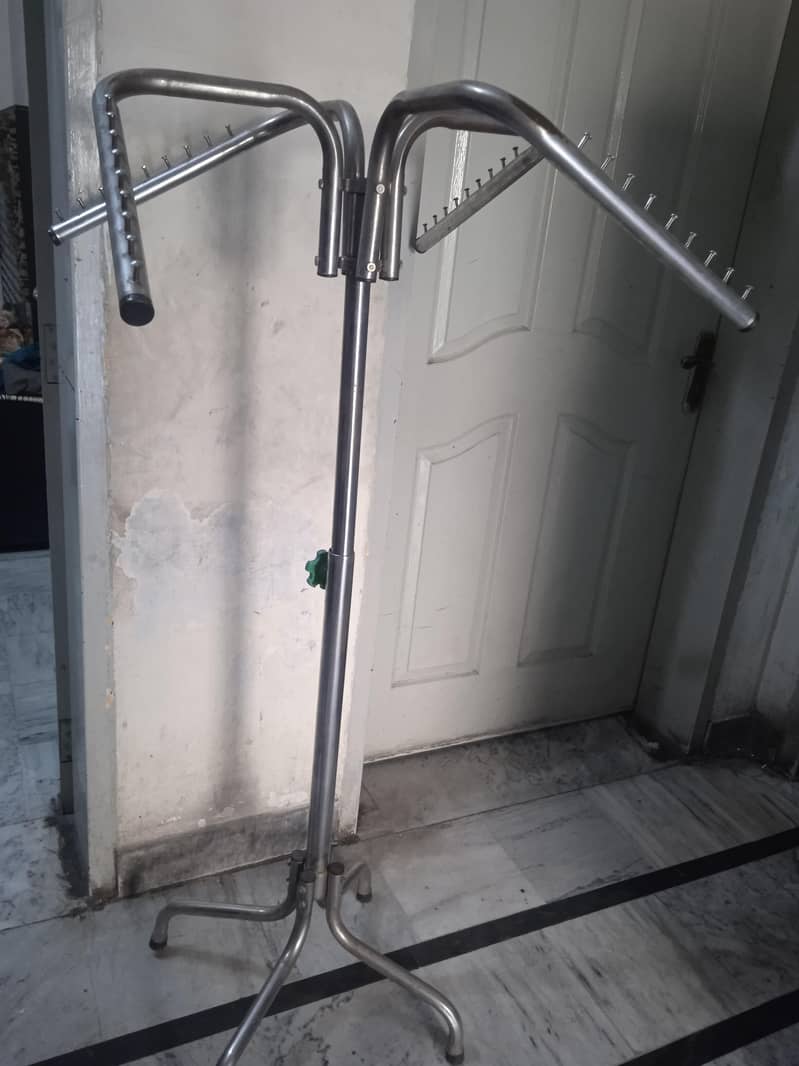 hanging stand 0
