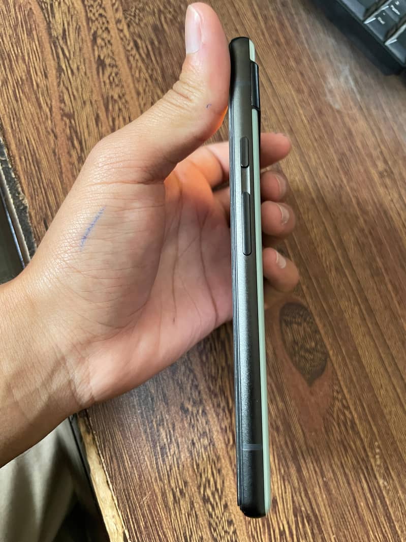 Google pixel 6a 3