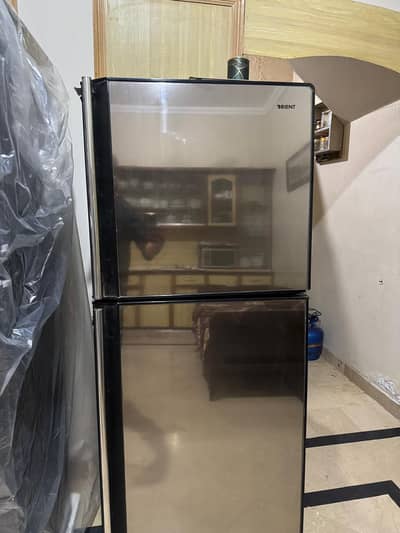 Excellent condition orient  glass door fridge