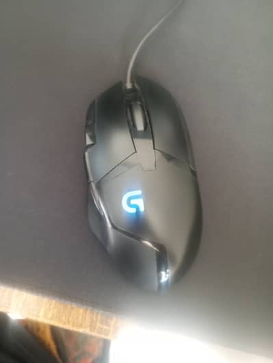 Logitech G402 almost new only 2 months used