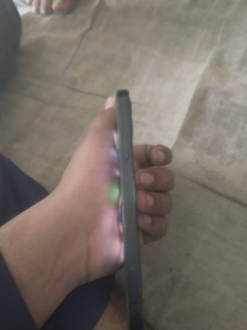 Iphone 12 3