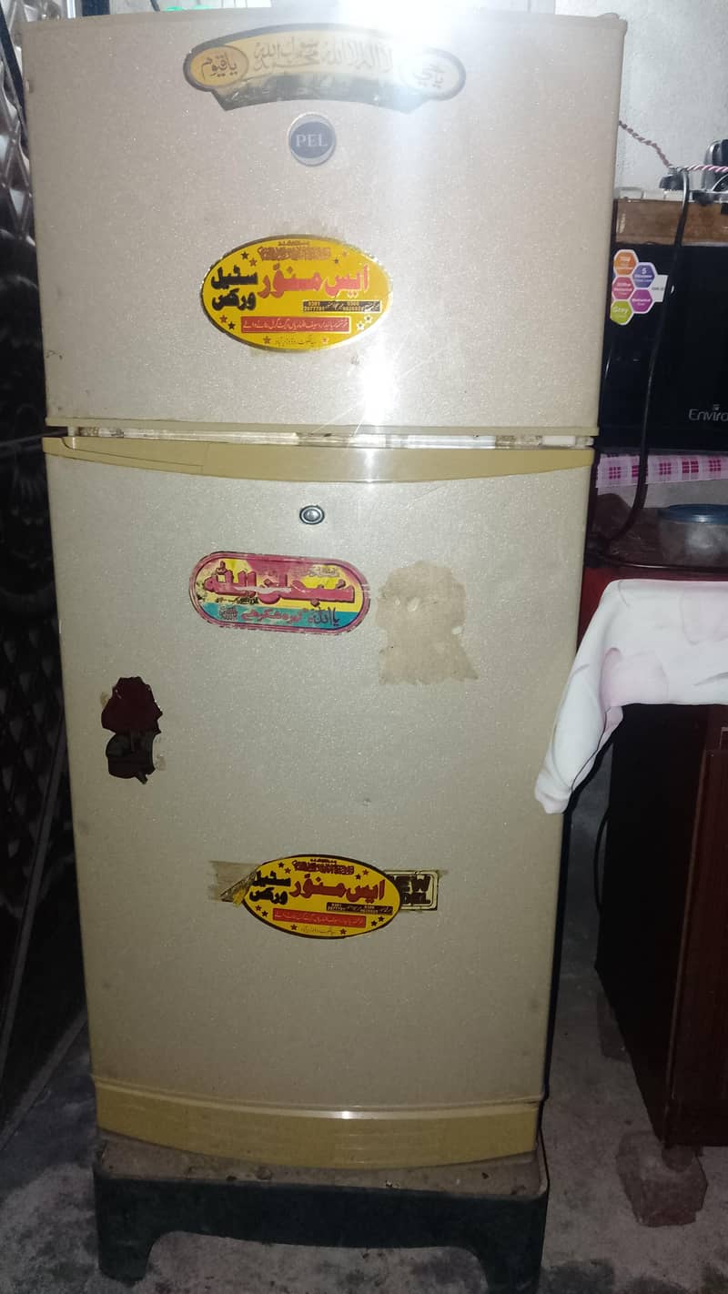 small size fridge 0