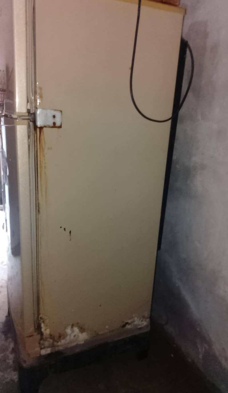 small size fridge 3