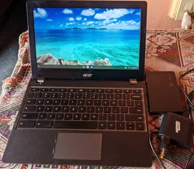 Acer Chromebook 11 c740 | 4GB RAM | 128GB SSD + 160GB External HDD