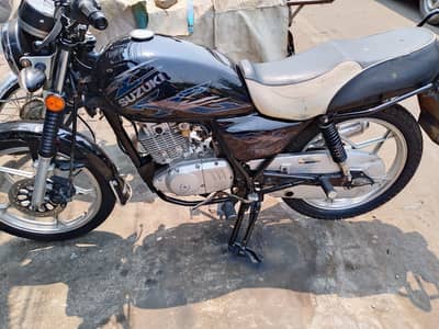 Suzuki | GS 150 | Special Edition | Model 2021 | Good Condition |10/10