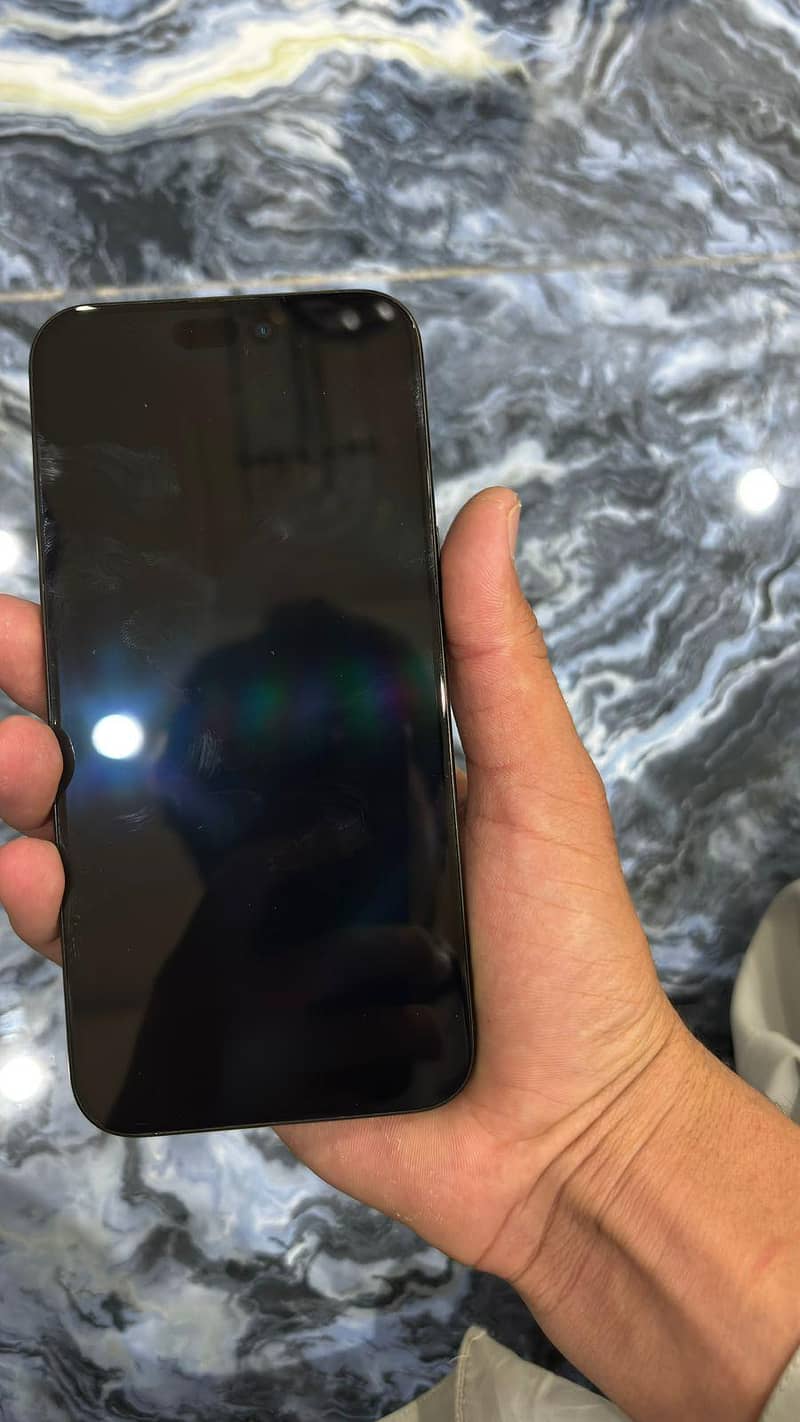 IPHONE 15 PRO MAX 5