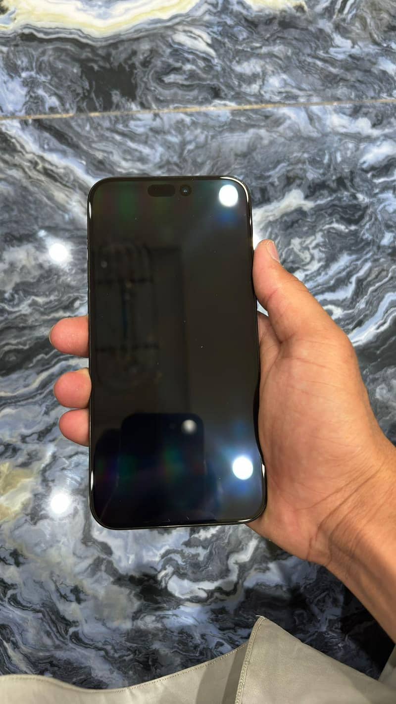 IPHONE 15 PRO MAX 9