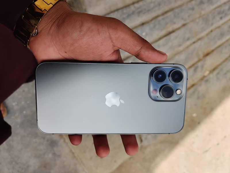 Iphone 13 pro max 5