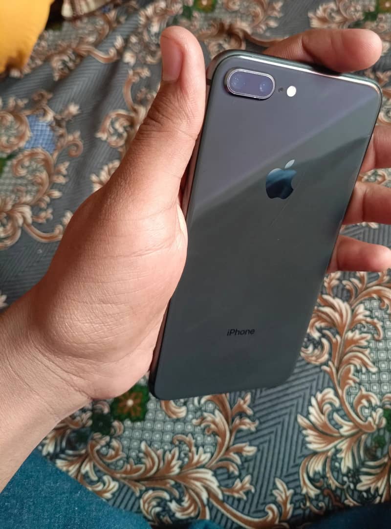 iPhone 8plus 1