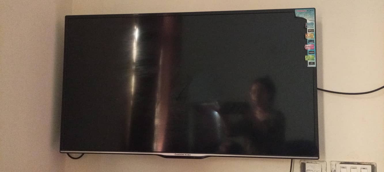 40"LED 0